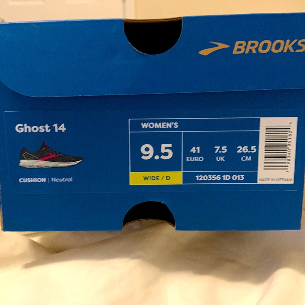 Brooks Ghost Women 9.5 wide
